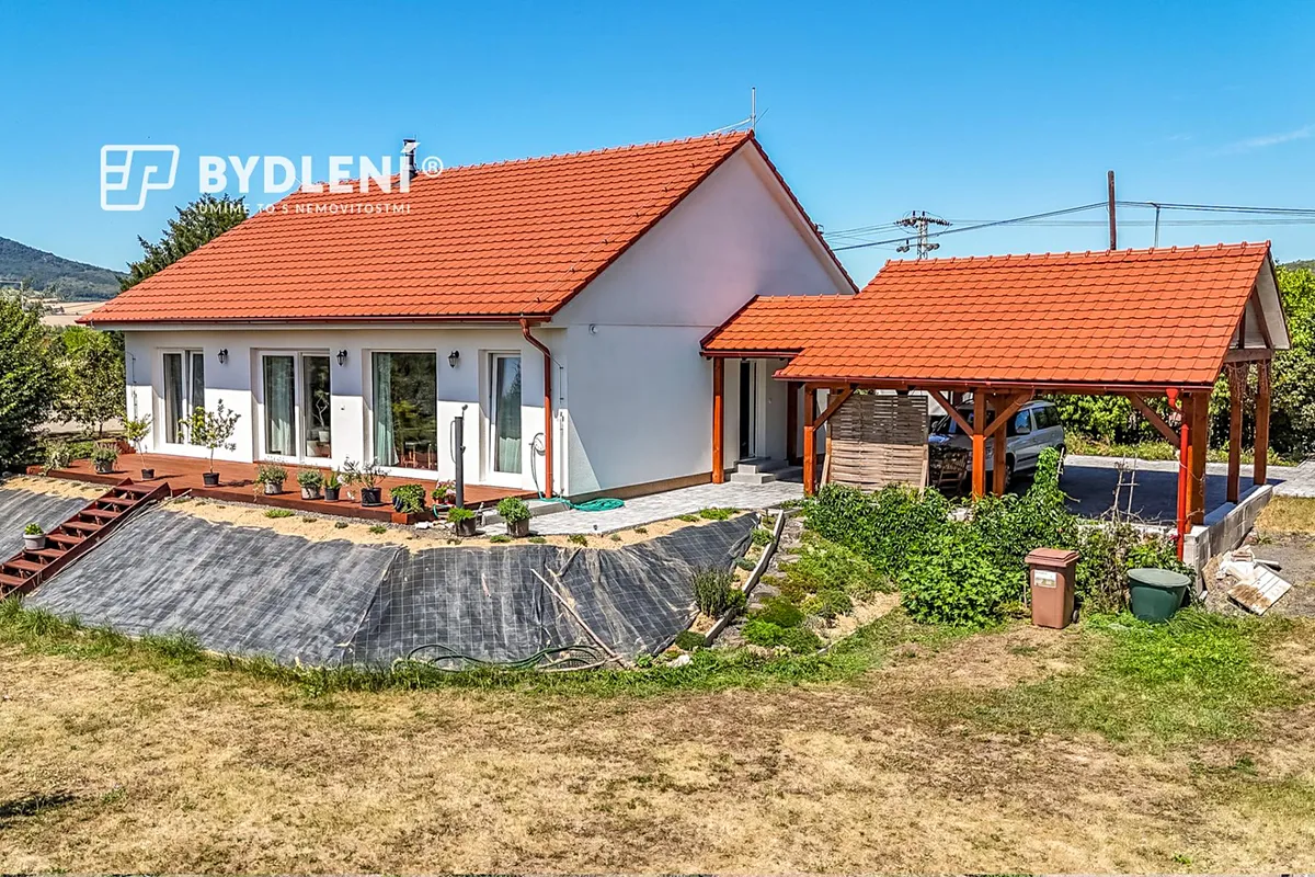 Prodej rodinného domu 112 m², pozemek 3522 m²